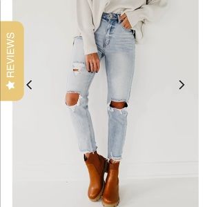 NWT - TNR Denim The Fiona Girlfriend Jean - Size 30